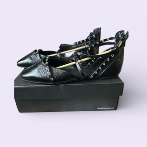 Kenneth Cole New York Mason Strappy Black Studded Flats 11M